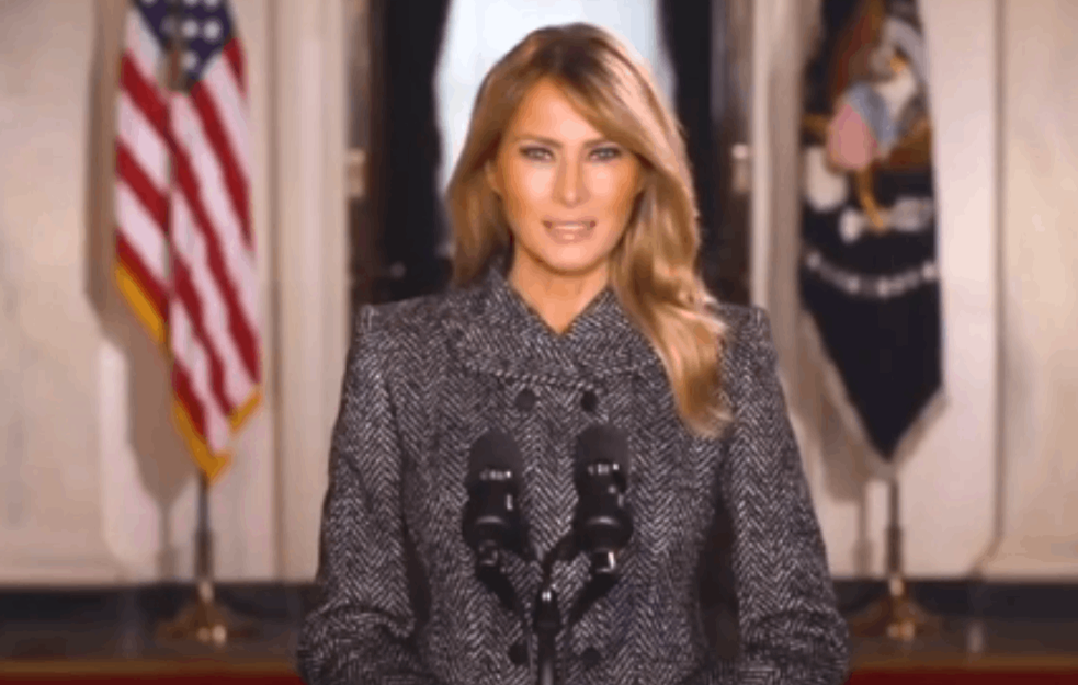 MORBIDNA ČESTITKA BIVŠE PRVE DAME: <span style='color:red;'><b>Melanija Tramp</b></span> poželela SINU srećan rođendan, OVO NIKO NIJE OČEKIVAO (FOTO)  